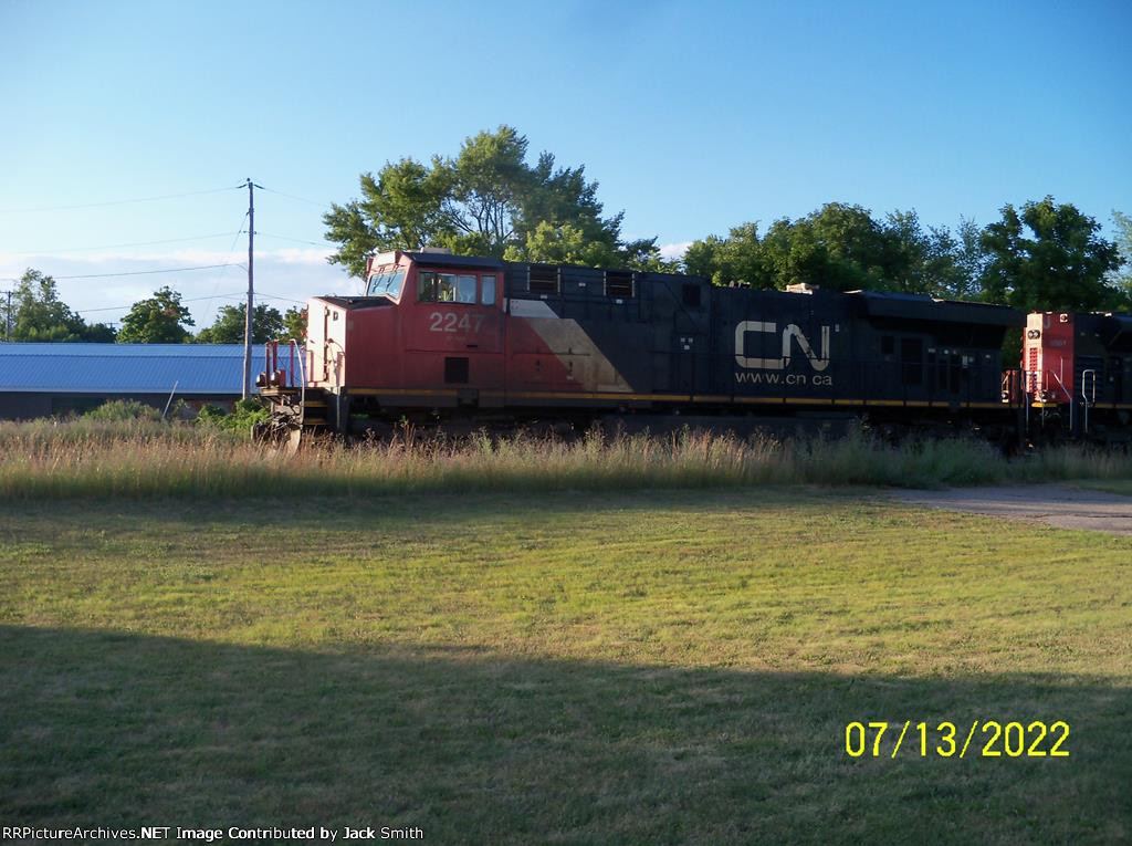 CN 2247